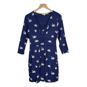 Boden Dress 6 Swan Novelty Print V Neck Teacher Modest Stretch Jersey Fit Flare